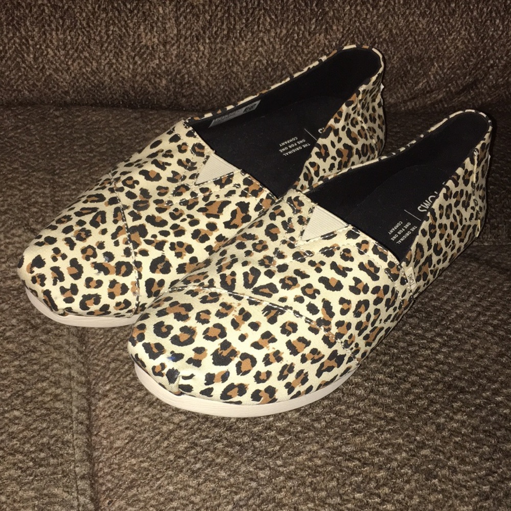 New Women Leopard Toms Size 11w